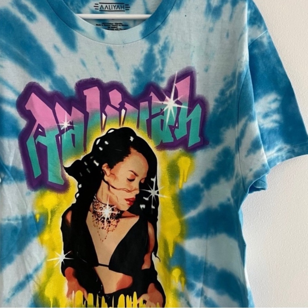 Aaliyah Blue Tie Dye Portrait Tee Large - Picture 2 of 3